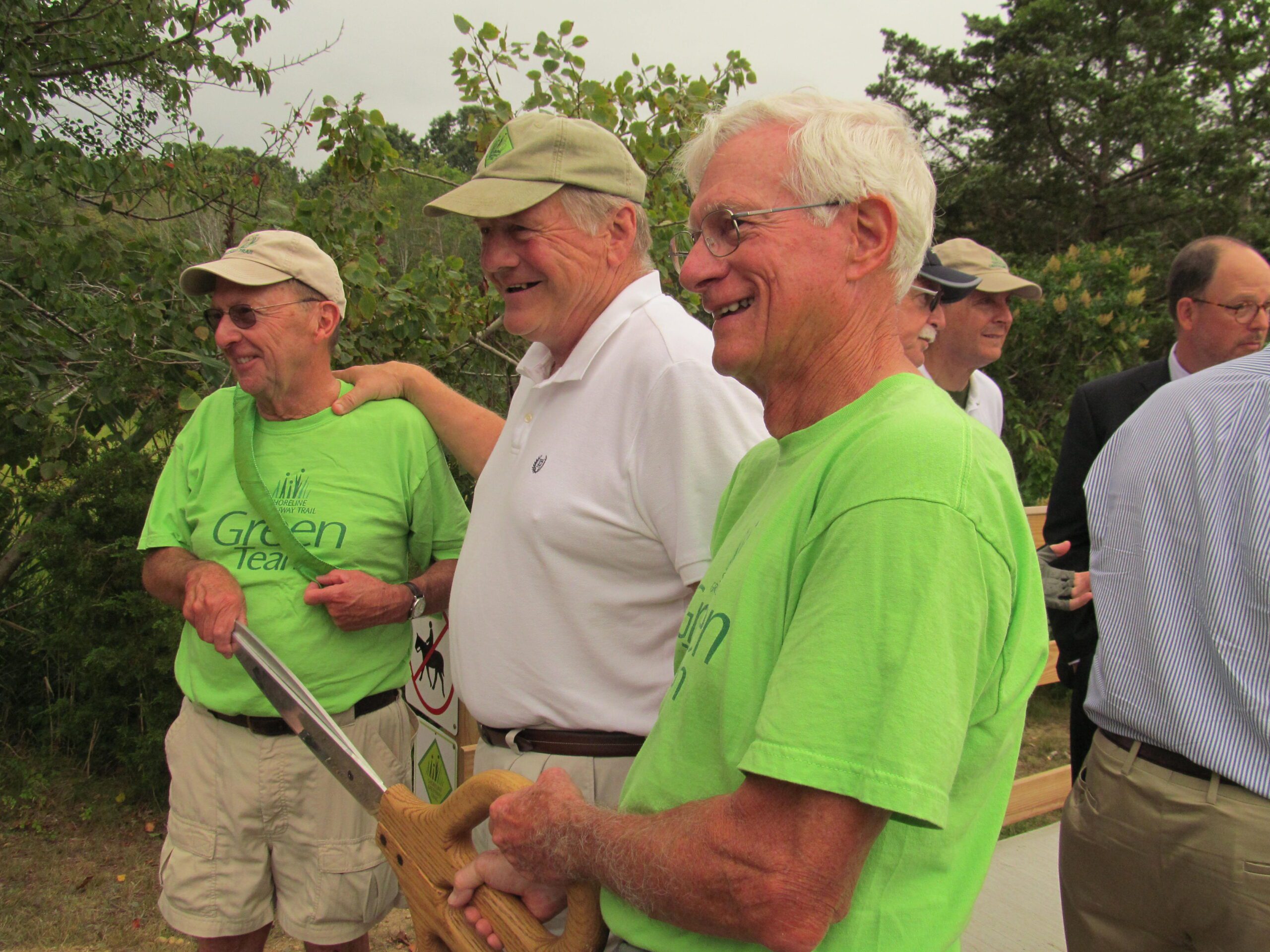 SGT Volunteer walkway building Team headed by Perry Rianhard