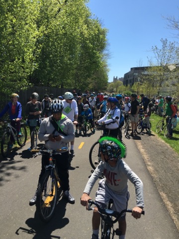 SGT riders in white t-shirts in the 2016 Rock to Rock Earth Day Ride.